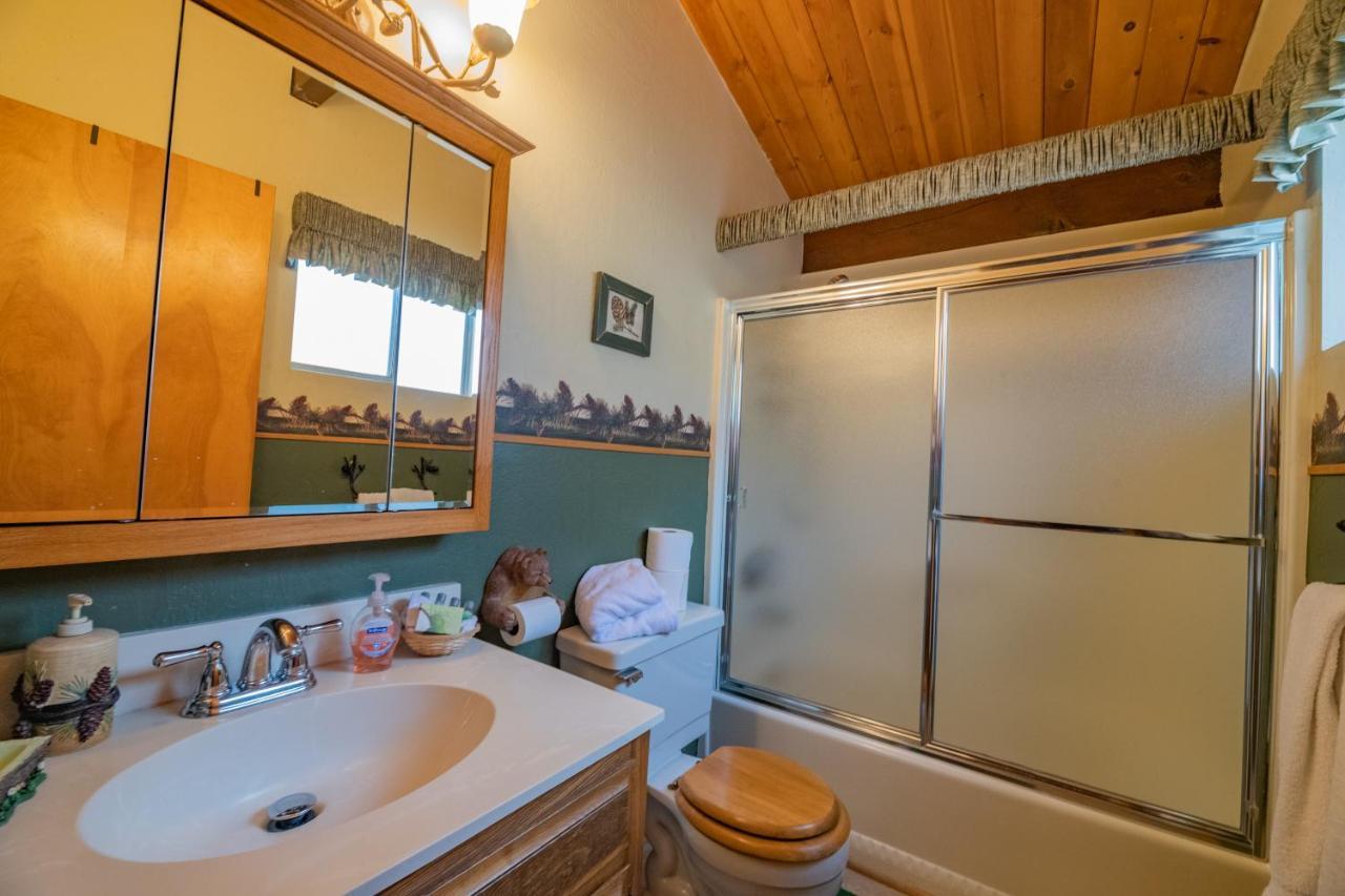 Moonridge Manor - Very Lovely Cabin In A Quiet Neighborhood With An Amazing Hot Tub! Villa Big Bear Lake Kültér fotó